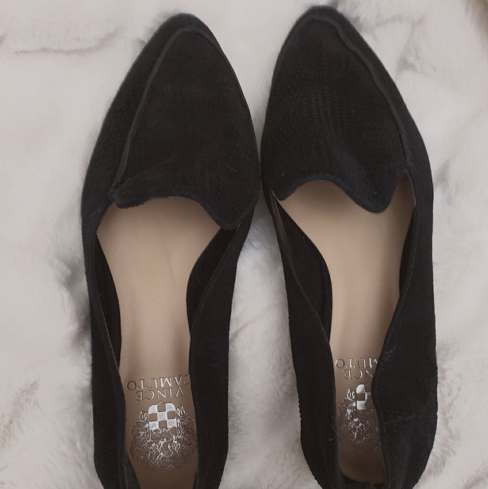 Vince Camuto flats size 8